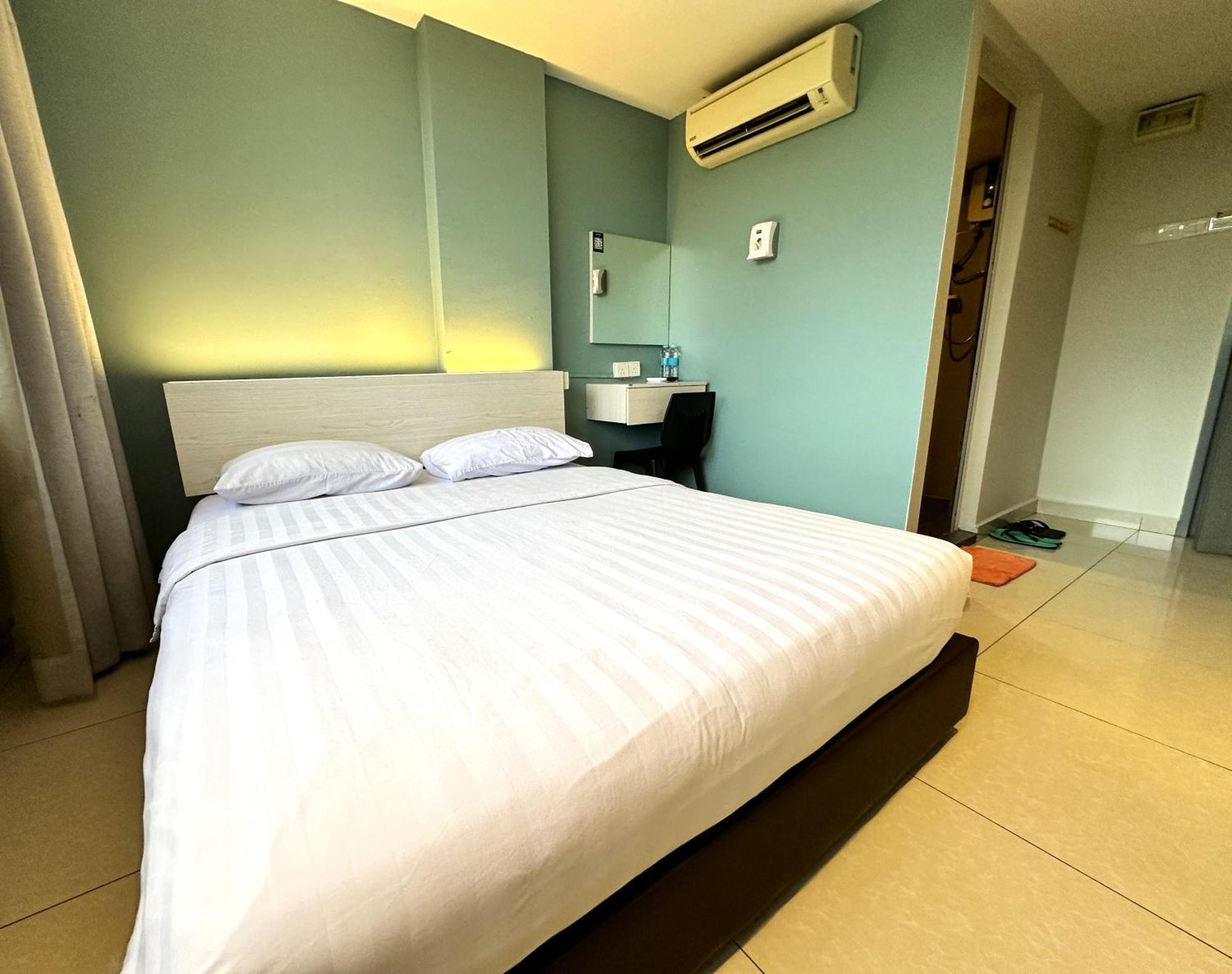 De Uptown Hotel @ P.J. 222 Petaling Jaya Extérieur photo