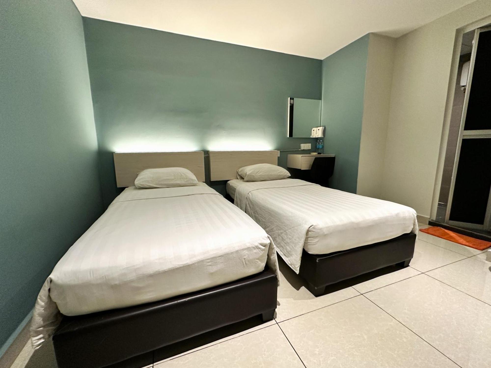De Uptown Hotel @ P.J. 222 Petaling Jaya Extérieur photo