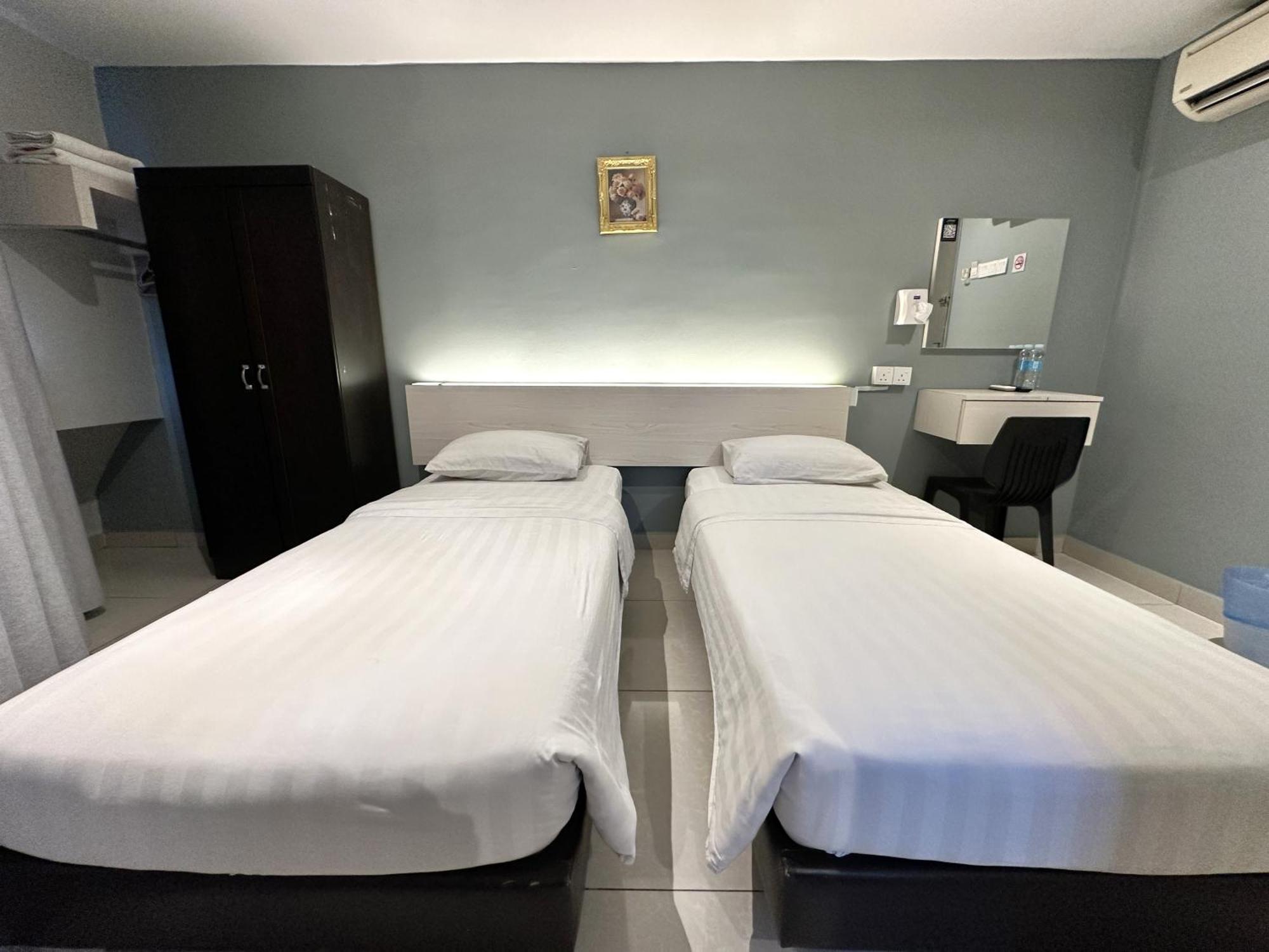 De Uptown Hotel @ P.J. 222 Petaling Jaya Extérieur photo
